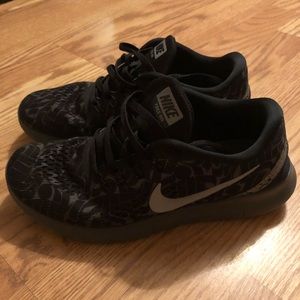 Nike Free Runs